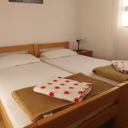 Apartmani Mile Đảo Krk Ngoại thất bức ảnh