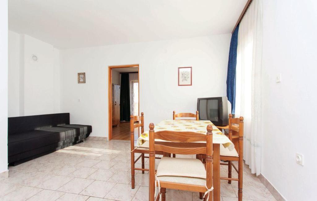 Apartmani Mile Đảo Krk Ngoại thất bức ảnh